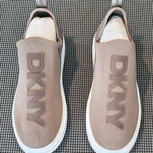 DKNY Women's Jonas Slip On Platform Sneakers-Ash